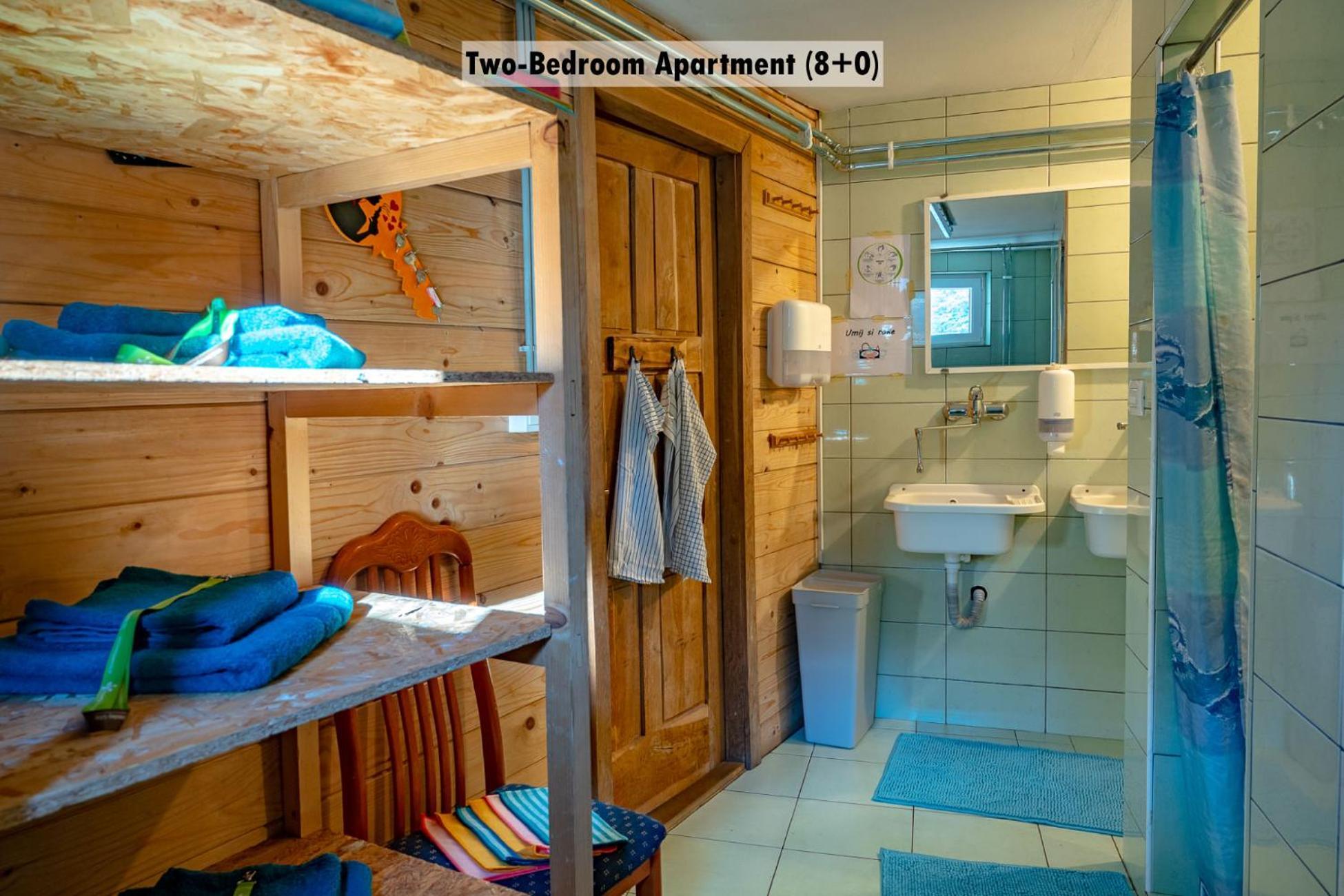Apartments Farm House Uric Jesenice Buitenkant foto