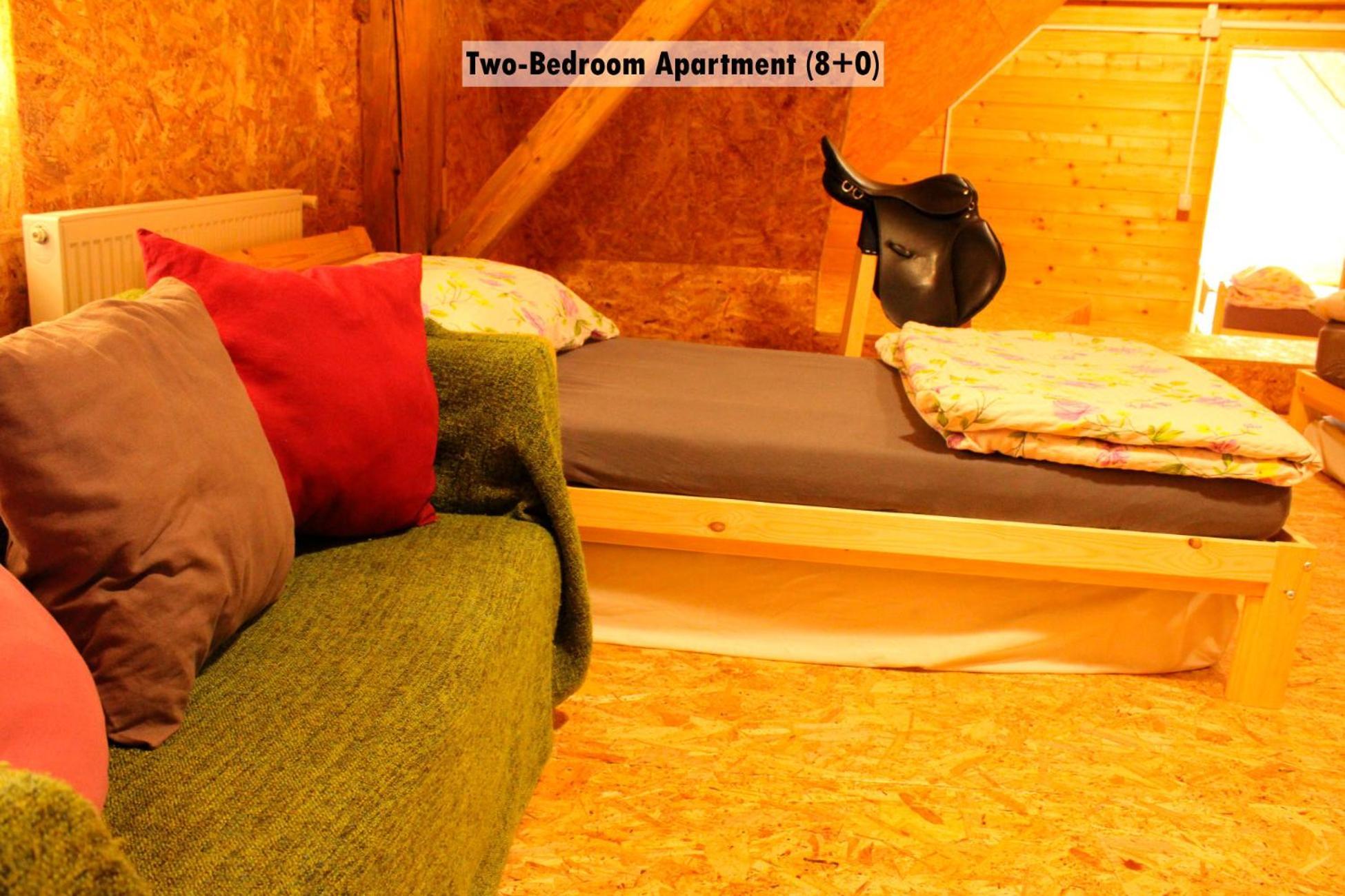 Apartments Farm House Uric Jesenice Buitenkant foto
