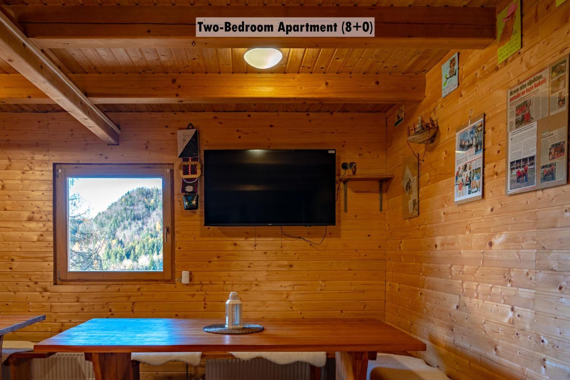 Apartments Farm House Uric Jesenice Buitenkant foto
