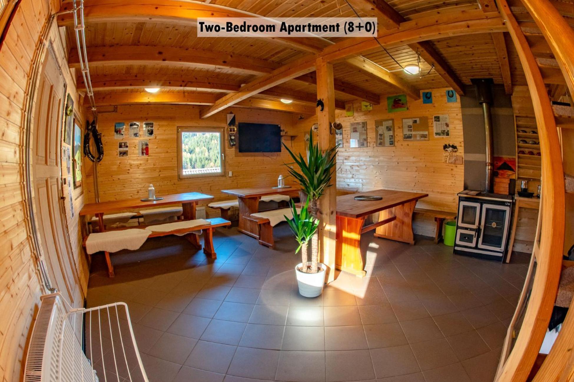 Apartments Farm House Uric Jesenice Buitenkant foto