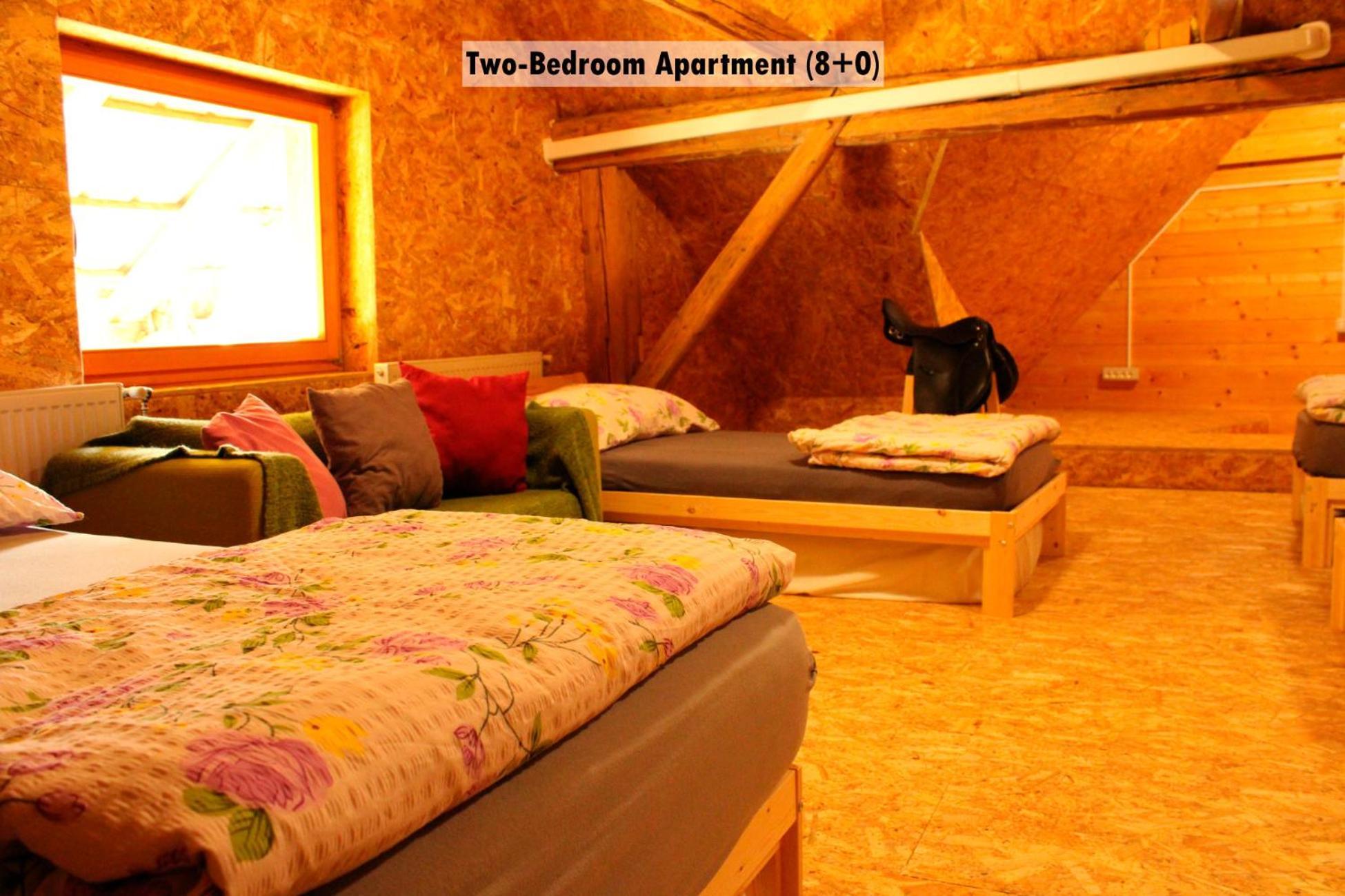 Apartments Farm House Uric Jesenice Buitenkant foto