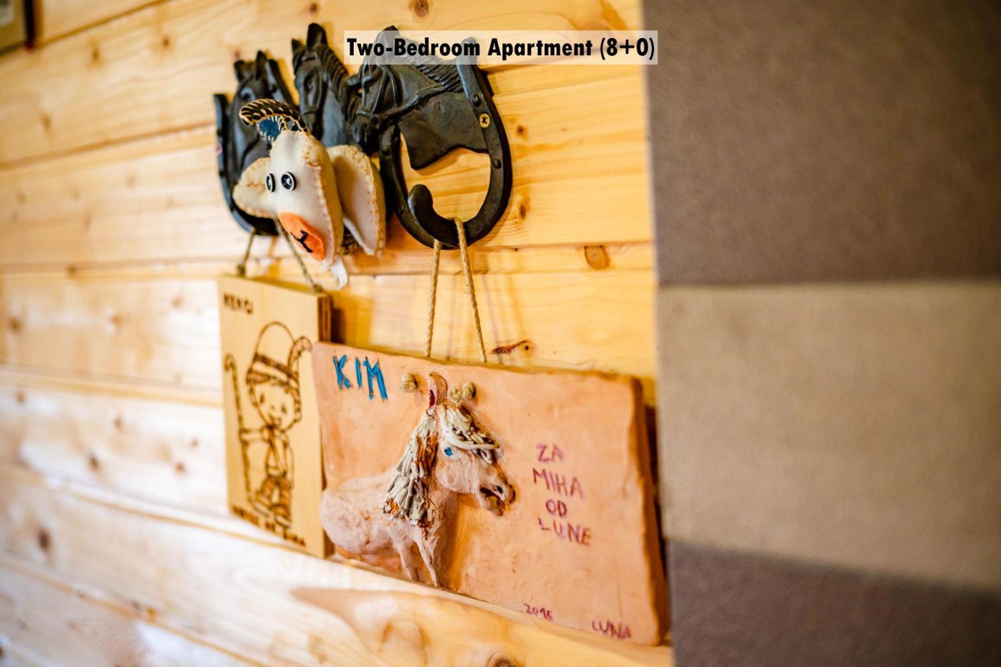 Apartments Farm House Uric Jesenice Buitenkant foto