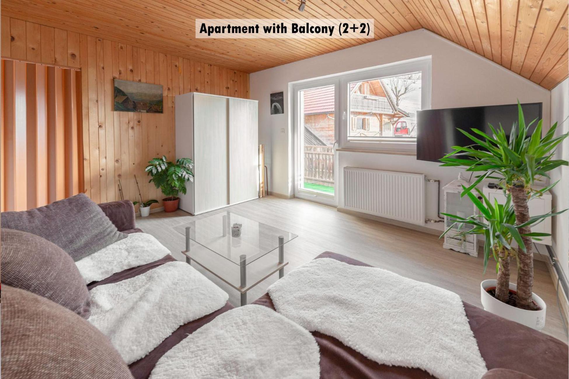 Apartments Farm House Uric Jesenice Buitenkant foto