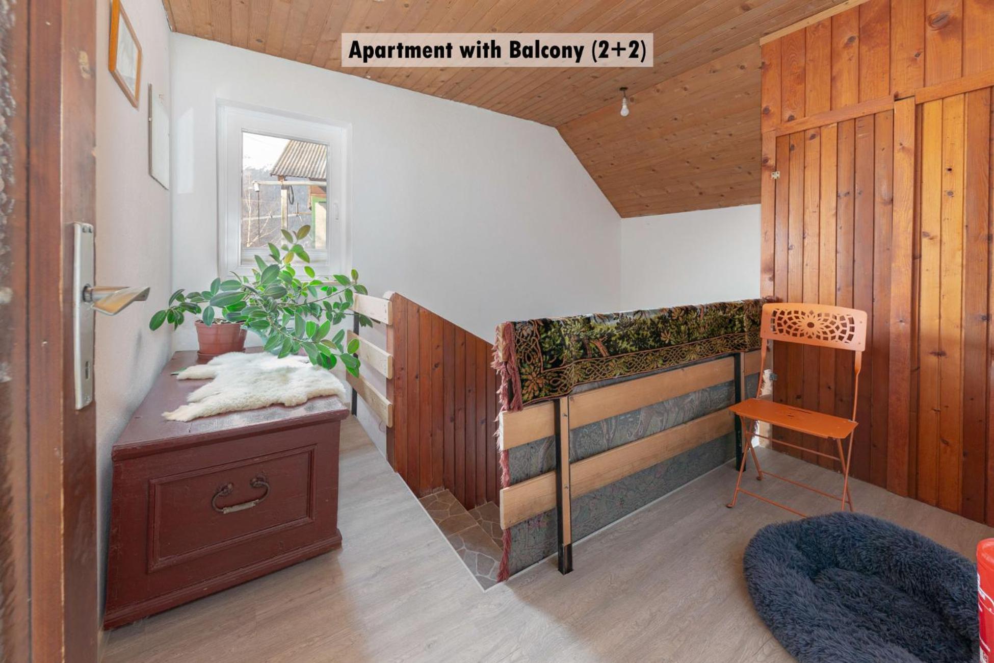 Apartments Farm House Uric Jesenice Buitenkant foto